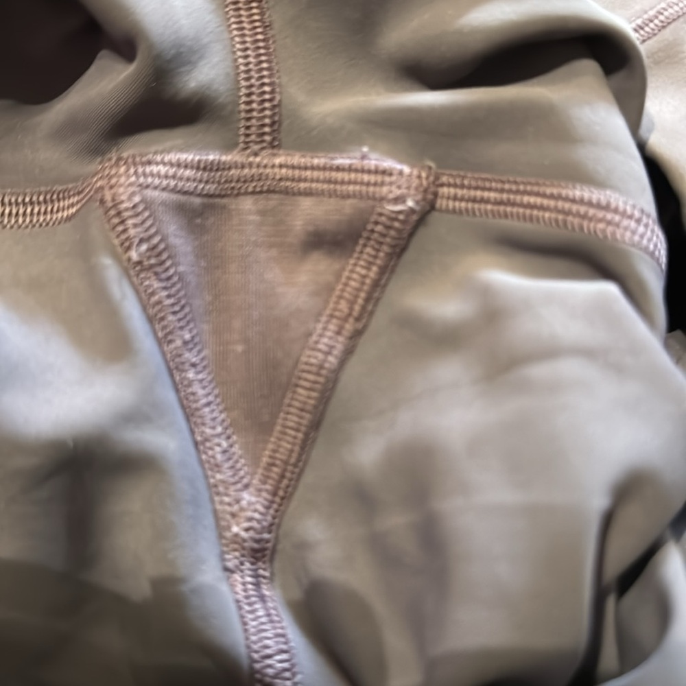 Lululemon In Movement Crop 2 - Picture 11 of 11